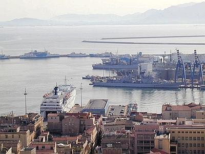cagliari_porto_dall_alto_web--400x300